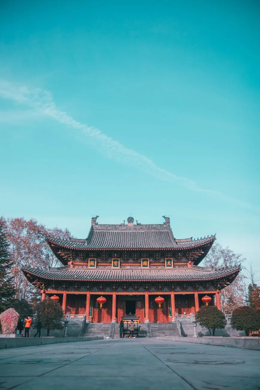 2025年企事业单位食堂承包服务标准与食品安全管理新规解读